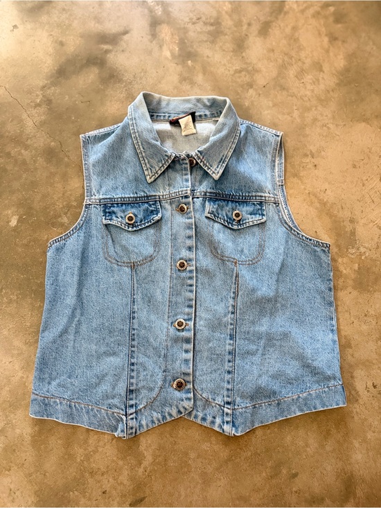 Faded Glory Jackets & Blazers - Vintage Faded Glory L Denim Vest Cotton Fall Family Photos Game Day Fit Tailgate